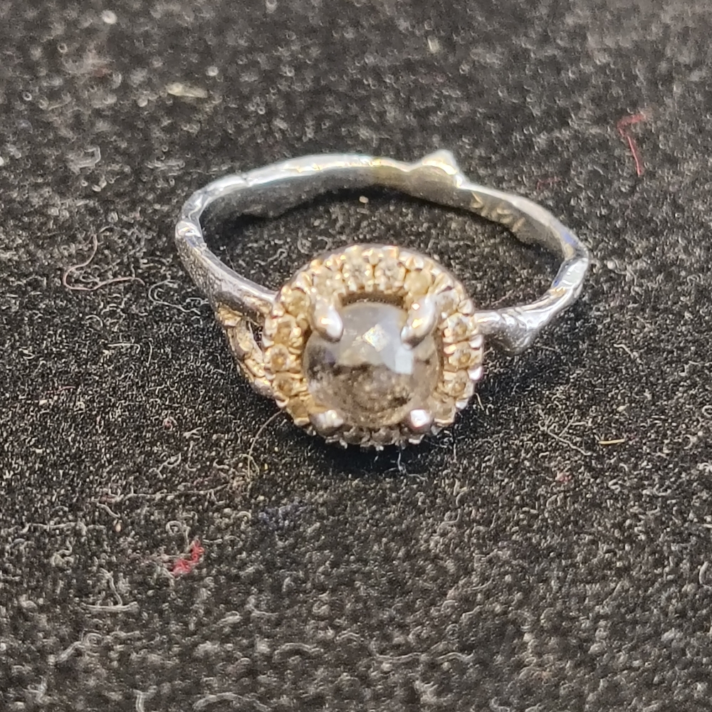 Elegant Silver Ring
